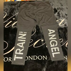 Victoria’s Secret Victoria Sport Black Knockout 'Train Like an Angel' Leggings